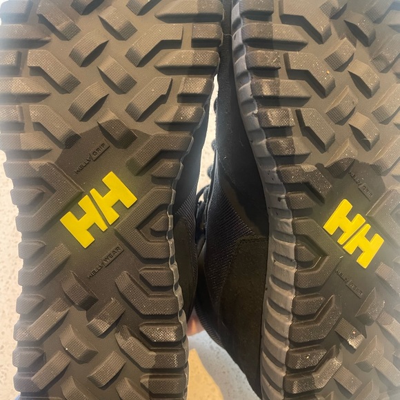 Helly Tech Winter Shoes - Picture 4 of 5